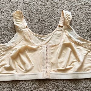 Cream Front-Closure Bra
